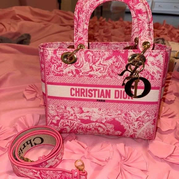 Pink Lady Dior Toile - Picture 5 of 5